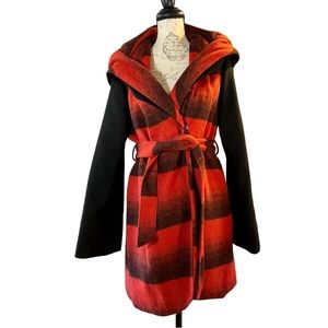 Bar lll Wrap Jacket with Hood - L